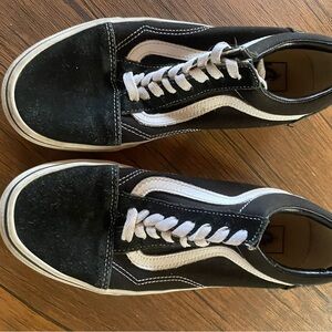 Vans Men's Classic Black and White Sneakers